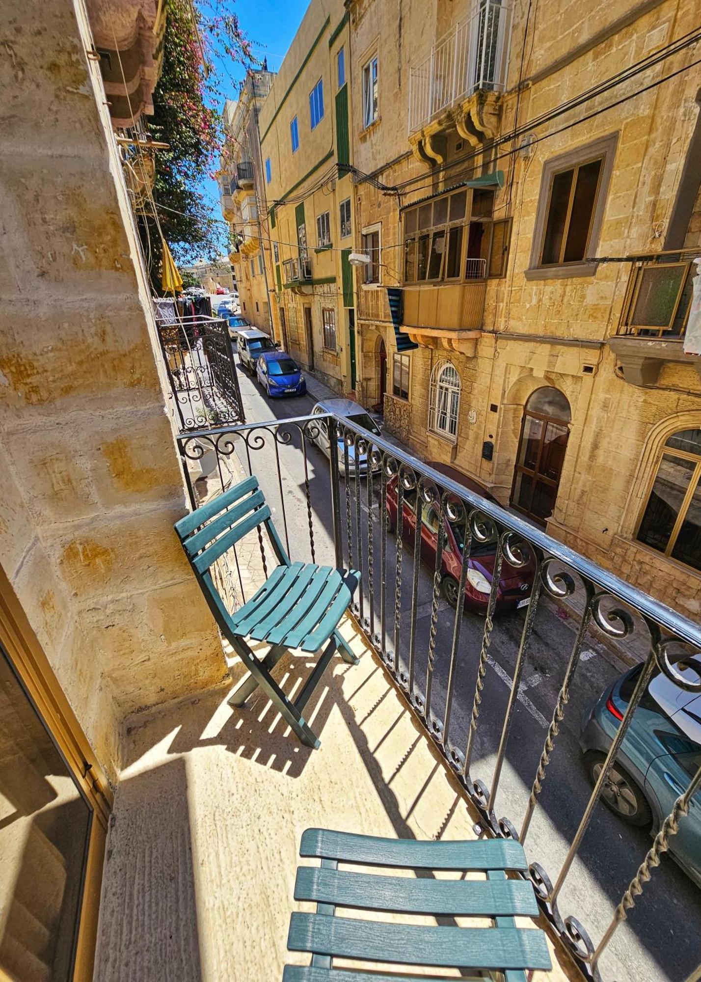 Dar Garigor Apartment Cospicua Luaran gambar